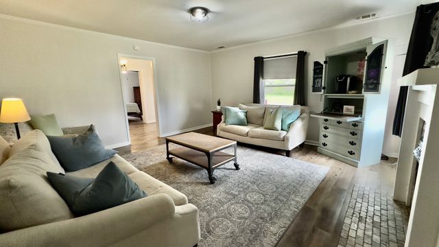 546 W Old Alexandria Rd, Watertown, TN 37184