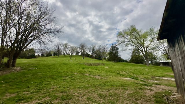 546 W Old Alexandria Rd, Watertown, TN 37184