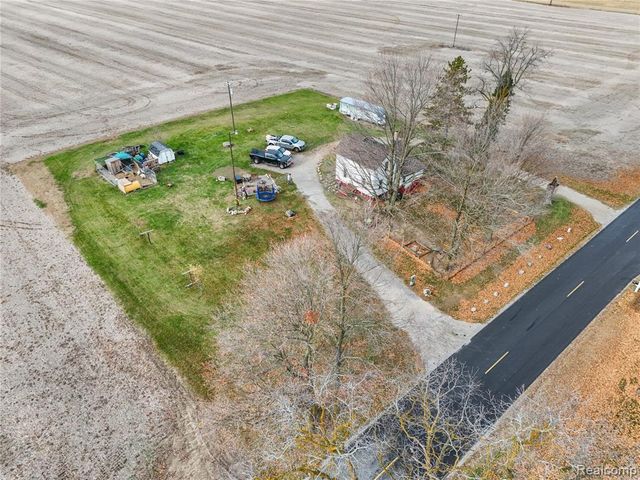 1102 Wellsville Highway, Palmyra, MI 49268