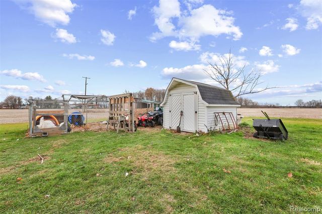 1102 Wellsville Highway, Palmyra, MI 49268