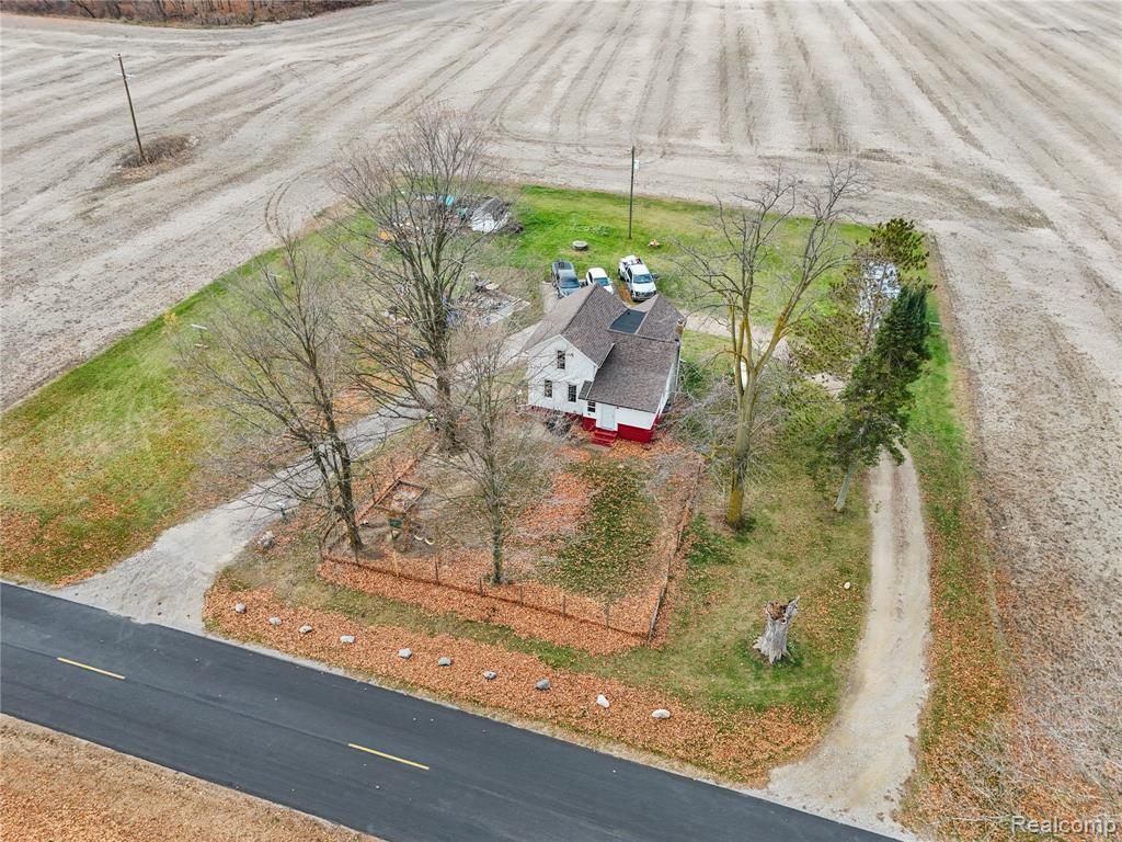 1102 Wellsville Highway, Palmyra, MI 49268