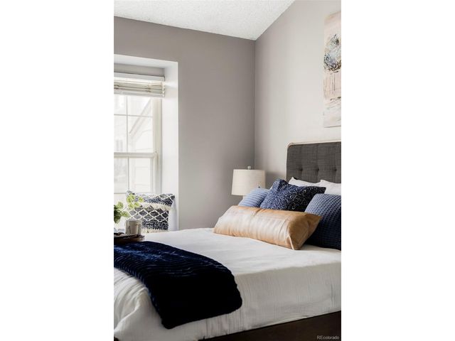 9622 W Chatfield Ave F, Littleton, CO 80128