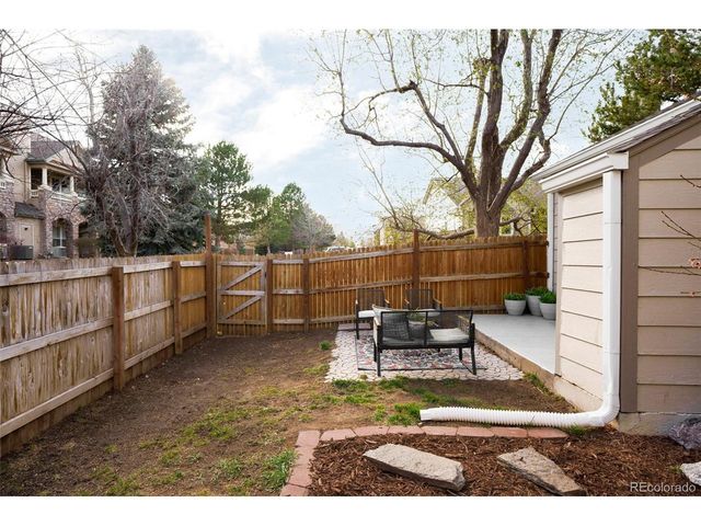 9622 W Chatfield Ave F, Littleton, CO 80128