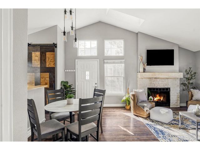 9622 W Chatfield Ave F, Littleton, CO 80128