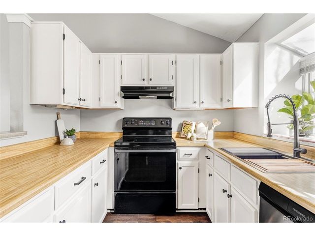 9622 W Chatfield Ave F, Littleton, CO 80128