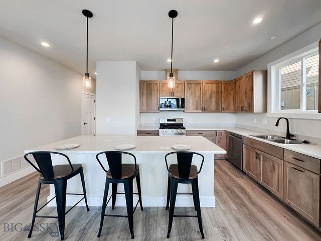 1033 N 14th, Bozeman, MT 59715