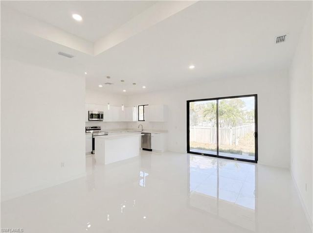 4331 NW 31st TER, Cape Coral, FL 33993