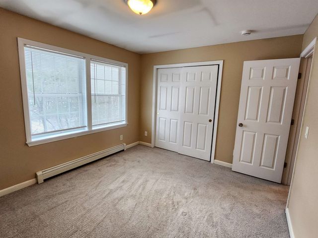 1029 S Mammoth Rd Unit 36, Manchester, NH 03109