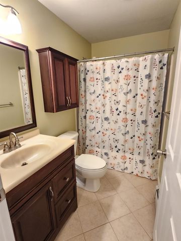 1029 S Mammoth Rd Unit 36, Manchester, NH 03109