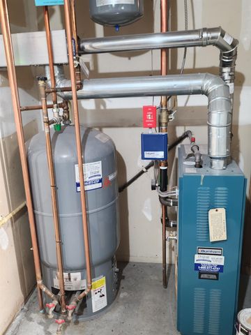 1029 S Mammoth Rd Unit 36, Manchester, NH 03109