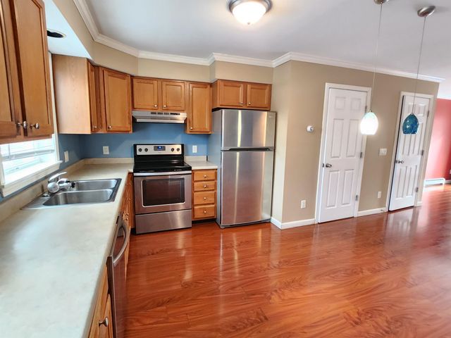 1029 S Mammoth Rd Unit 36, Manchester, NH 03109