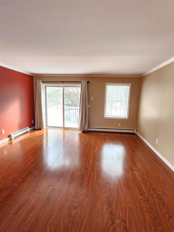 1029 S Mammoth Rd Unit 36, Manchester, NH 03109