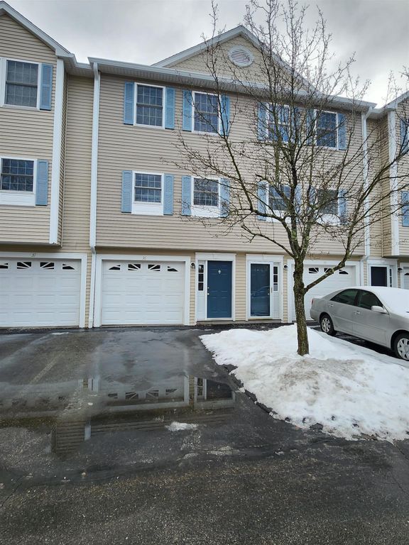 1029 S Mammoth Rd Unit 36, Manchester, NH 03109
