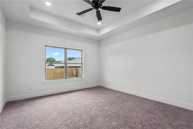 110 N Banner Avenue, Farmington, AR 72730