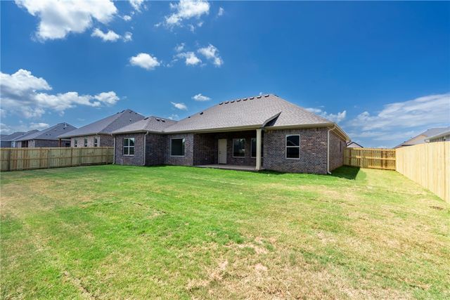 110 N Banner Avenue, Farmington, AR 72730