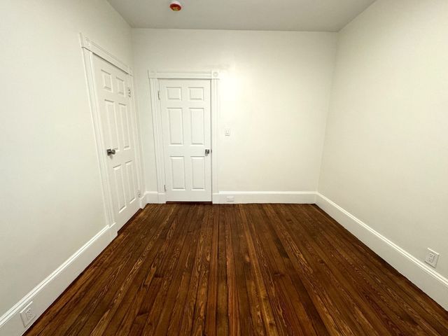 11 East Milton Rd. 1, Brookline, MA 02445