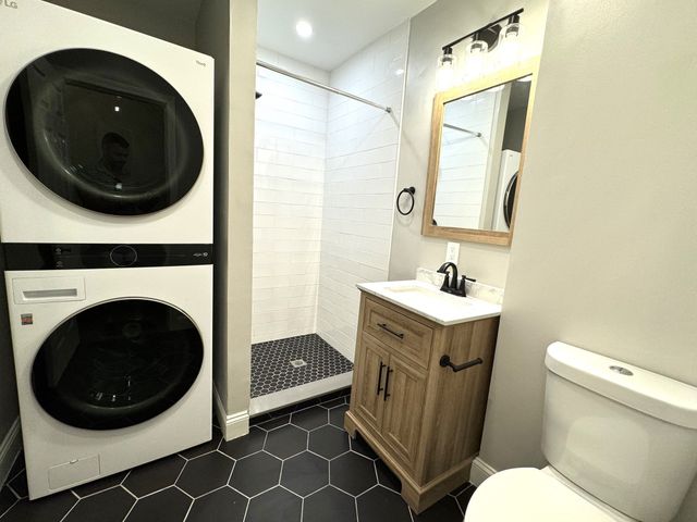 11 East Milton Rd. 1, Brookline, MA 02445
