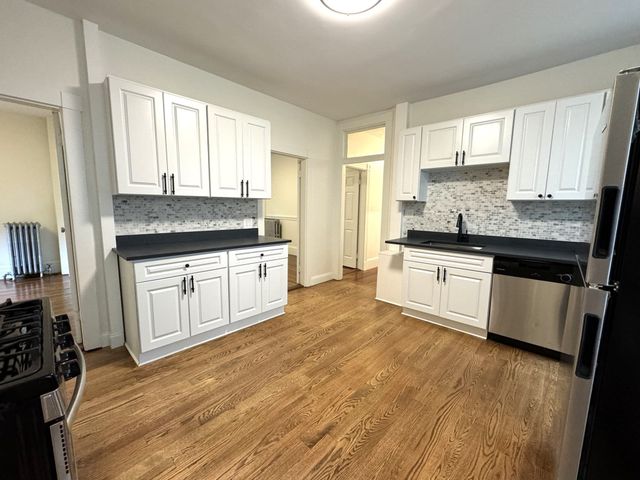 11 East Milton Rd. 1, Brookline, MA 02445