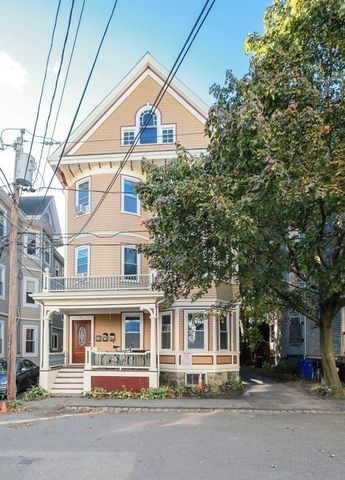 11 East Milton Rd. 1, Brookline, MA 02445