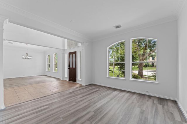 15019 Cozy Hollow Lane, Houston, TX 77044