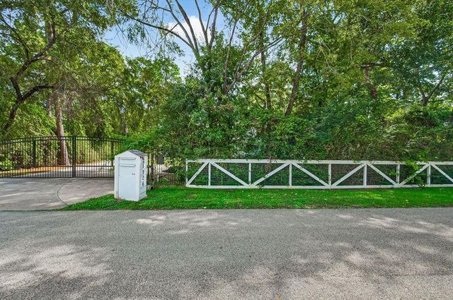 25906 Fawnwood Street, Magnolia, TX 77355