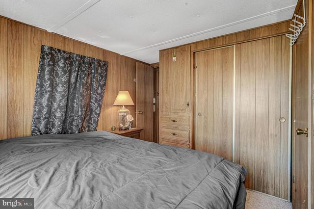 5372 MCCLEARY DR, Chincoteague Island, VA 23336