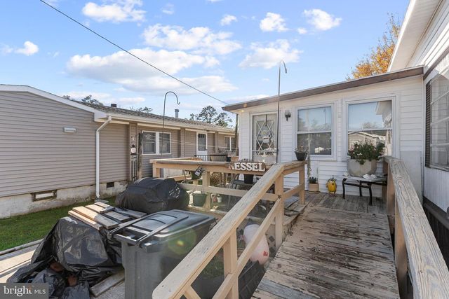 5372 MCCLEARY DR, Chincoteague Island, VA 23336