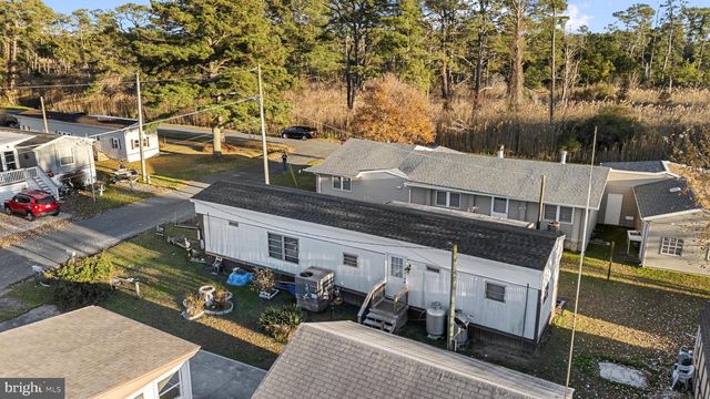 5372 MCCLEARY DR, Chincoteague Island, VA 23336