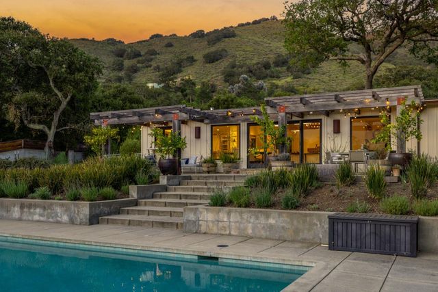 58 La Rancheria, Carmel Valley, CA 93924