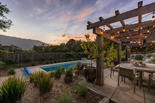 58 La Rancheria, Carmel Valley, CA 93924