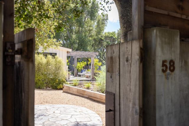 58 La Rancheria, Carmel Valley, CA 93924