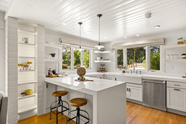 58 La Rancheria, Carmel Valley, CA 93924