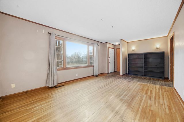 305 19th Avenue N, Fargo, ND 58102