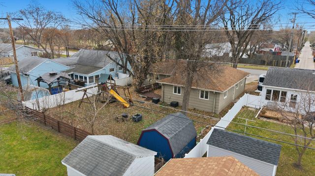 305 19th Avenue N, Fargo, ND 58102