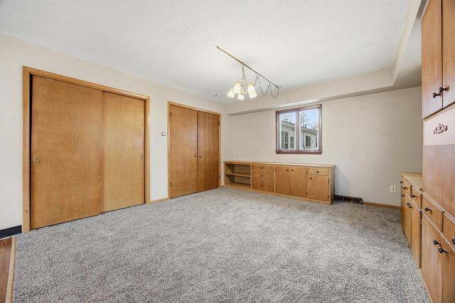 305 19th Avenue N, Fargo, ND 58102