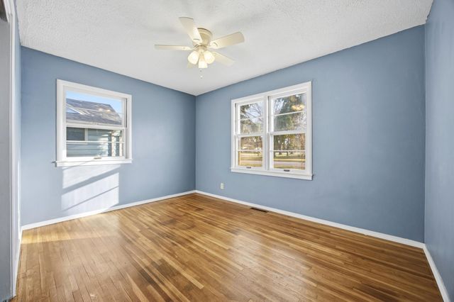 305 19th Avenue N, Fargo, ND 58102