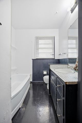 305 19th Avenue N, Fargo, ND 58102