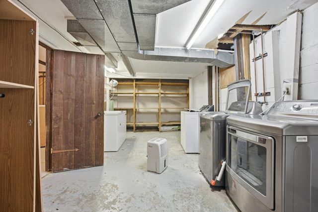 305 19th Avenue N, Fargo, ND 58102