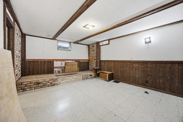 305 19th Avenue N, Fargo, ND 58102