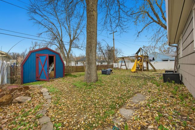 305 19th Avenue N, Fargo, ND 58102