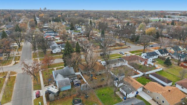 305 19th Avenue N, Fargo, ND 58102