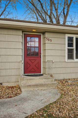 305 19th Avenue N, Fargo, ND 58102