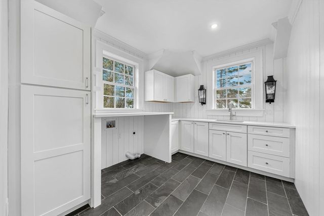 222 Grove Street, Wellesley, MA 02482