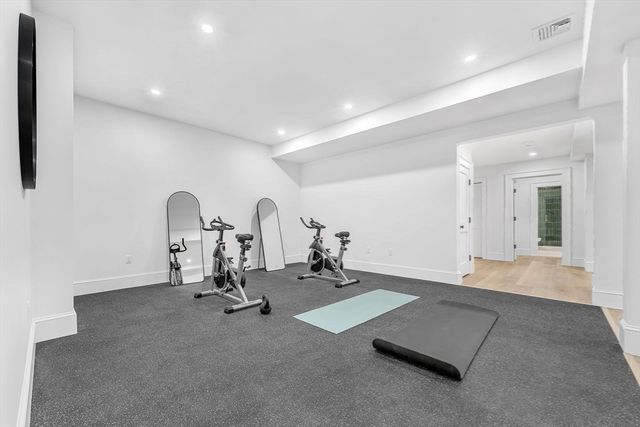 222 Grove Street, Wellesley, MA 02482