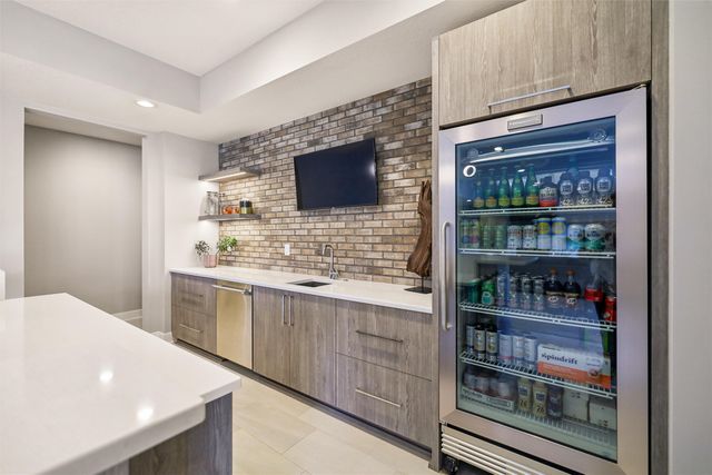 105 Fox Landing, Waukee, IA 50263