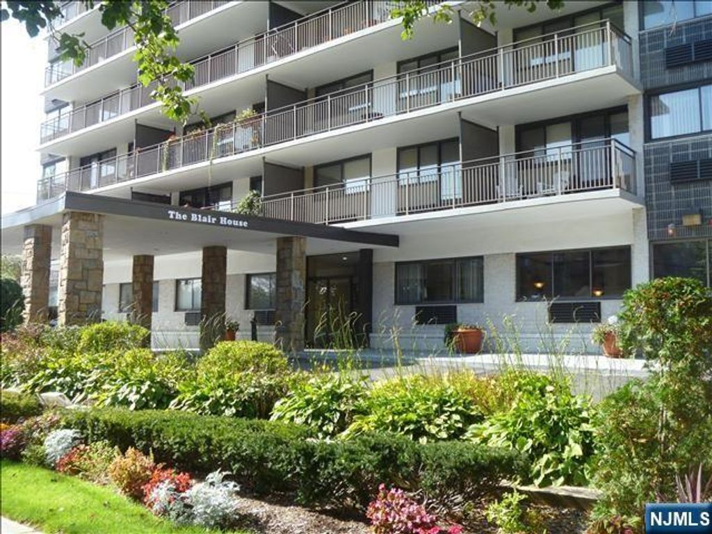 235 Prospect Avenue 7B, Hackensack, NJ 07601