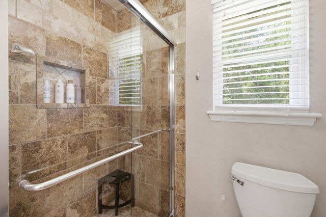 1504 Ridge Point Road, Hixson, TN 37343