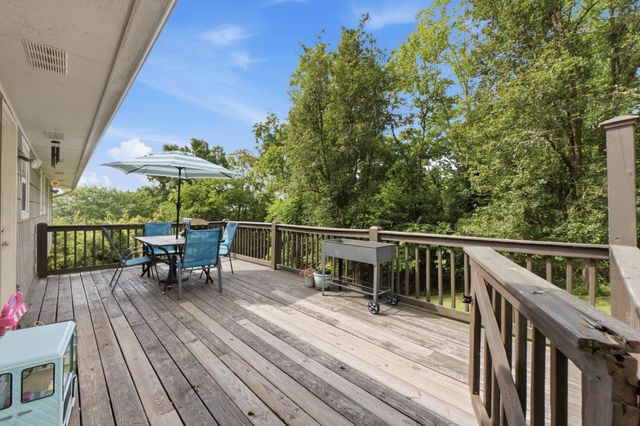 1504 Ridge Point Road, Hixson, TN 37343