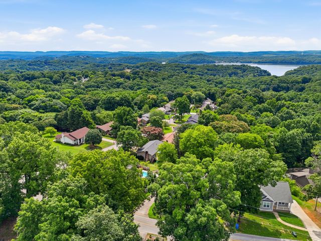 1504 Ridge Point Road, Hixson, TN 37343