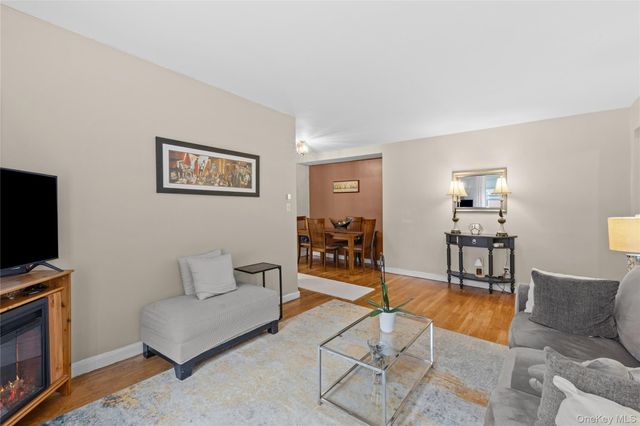 22 Mulford 2D, Hempstead, NY 11550